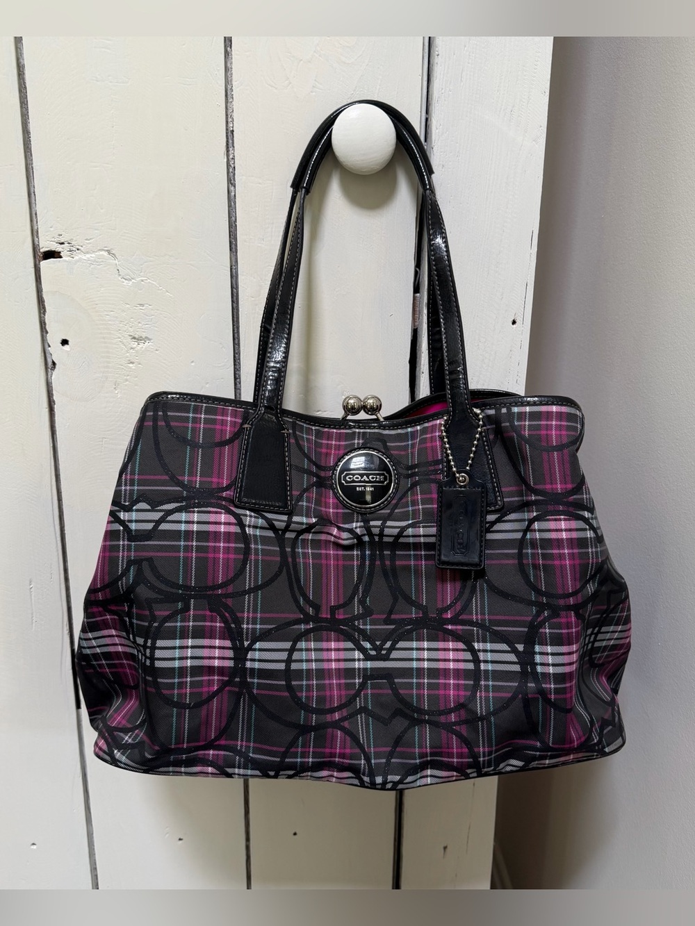 Coach Kiss Lock Tarten Bag